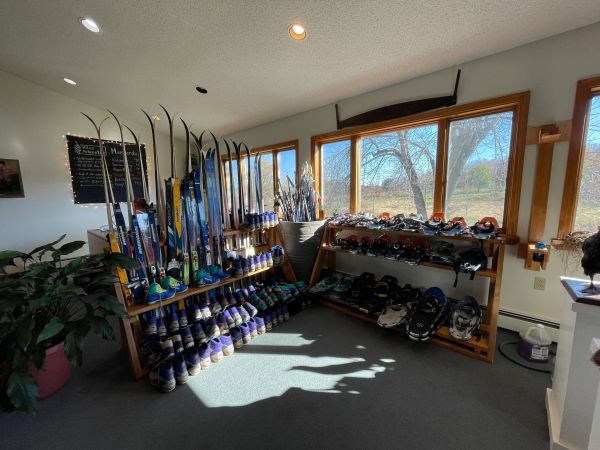Viles Arboretum Ski and Snowshoe Rentals